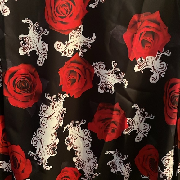 Jane Chic Designs The Classic Rose Top - Picture 8 of 10